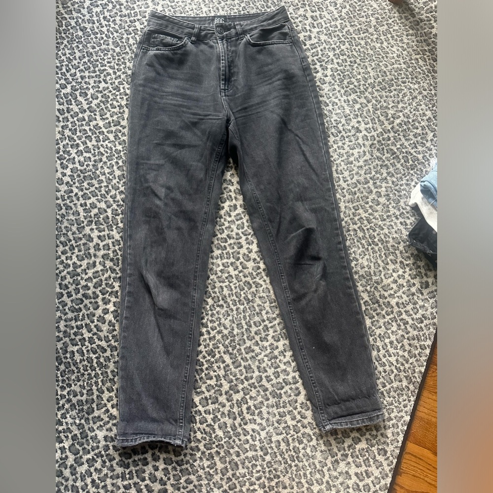 Urban outfitters black mom jeans